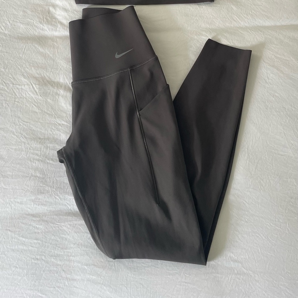 Nike Universa Leggings